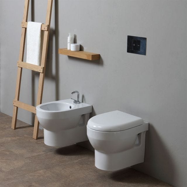 COUPLE DE SANITAIRES SUSPENDUS SÉRIE TUCKETT